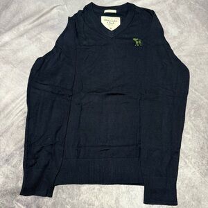Abercrombie & Fitch Men's Navy  Sweater